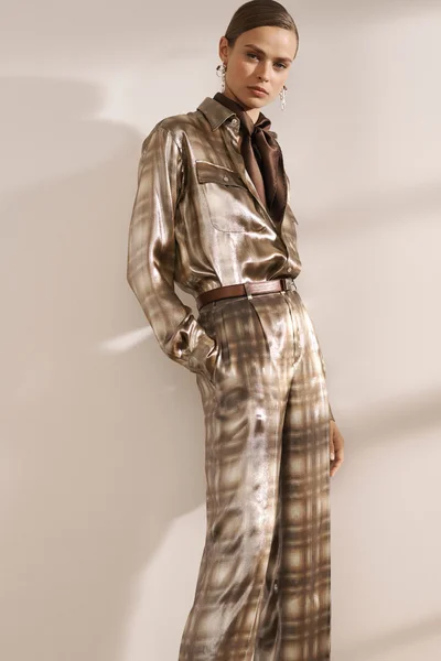 Look 25